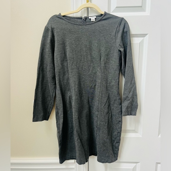J. Crew Dresses & Skirts - Like new casual J.crew gray dress size 10.